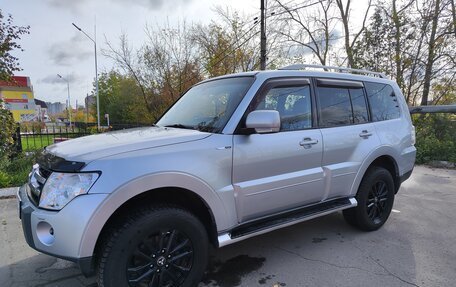 Mitsubishi Pajero IV, 2008 год, 1 920 000 рублей, 3 фотография