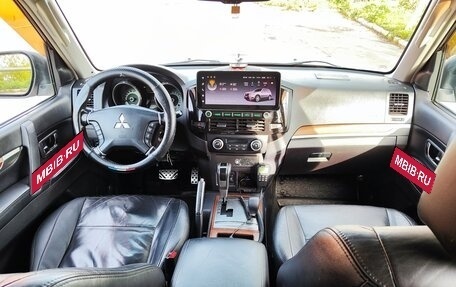 Mitsubishi Pajero IV, 2008 год, 1 920 000 рублей, 15 фотография