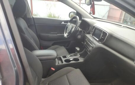 KIA Sportage IV рестайлинг, 2017 год, 1 900 000 рублей, 3 фотография