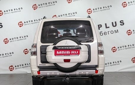 Mitsubishi Pajero IV, 2014 год, 1 899 000 рублей, 4 фотография