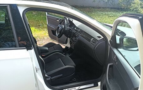 Skoda Rapid I, 2017 год, 1 350 000 рублей, 14 фотография