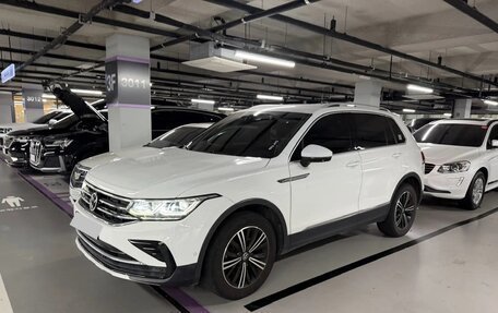 Volkswagen Tiguan II, 2021 год, 2 790 017 рублей, 2 фотография