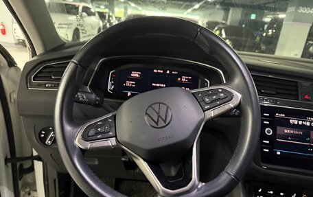 Volkswagen Tiguan II, 2021 год, 2 790 017 рублей, 7 фотография