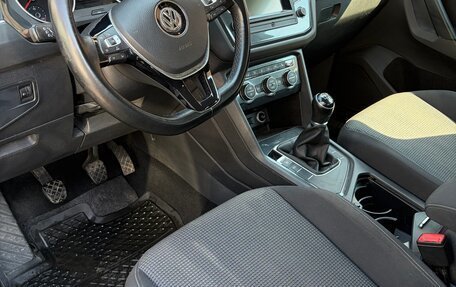 Volkswagen Tiguan II, 2017 год, 1 700 000 рублей, 8 фотография