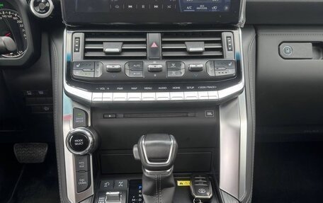 Toyota Land Cruiser, 2021 год, 8 600 000 рублей, 18 фотография
