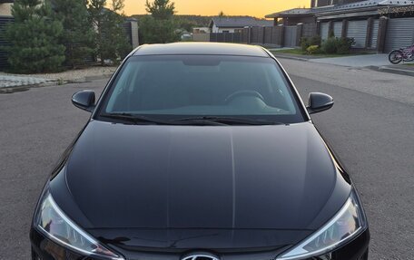 Hyundai Elantra VI рестайлинг, 2019 год, 1 200 000 рублей, 5 фотография