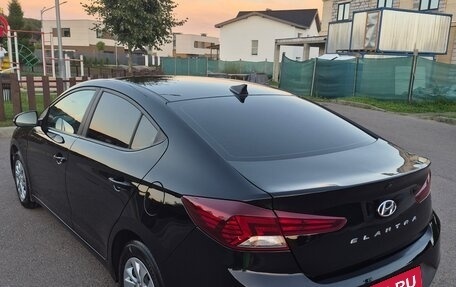 Hyundai Elantra VI рестайлинг, 2019 год, 1 200 000 рублей, 9 фотография