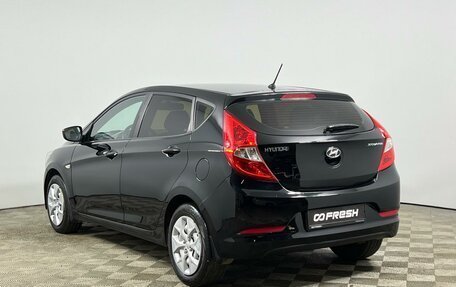 Hyundai Solaris II рестайлинг, 2015 год, 675 000 рублей, 2 фотография