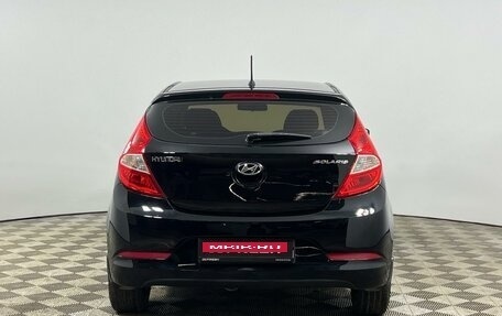 Hyundai Solaris II рестайлинг, 2015 год, 675 000 рублей, 4 фотография