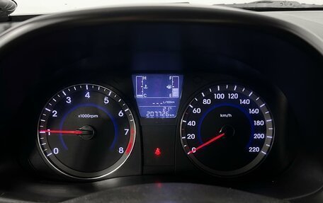Hyundai Solaris II рестайлинг, 2015 год, 675 000 рублей, 11 фотография