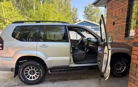 Toyota Land Cruiser Prado 120 рестайлинг, 2005 год, 1 670 000 рублей, 7 фотография