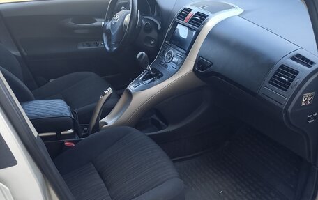 Toyota Auris II, 2008 год, 680 000 рублей, 10 фотография