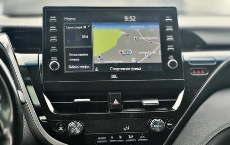 Toyota Camry, 2021 год, 3 020 000 рублей, 12 фотография