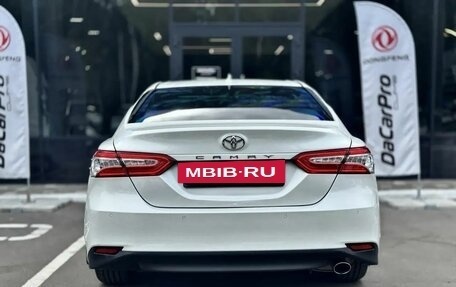 Toyota Camry, 2021 год, 3 020 000 рублей, 5 фотография