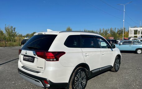 Mitsubishi Outlander III рестайлинг 3, 2020 год, 2 348 000 рублей, 5 фотография