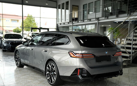 BMW 5 серия, 2025 год, 9 500 000 рублей, 2 фотография