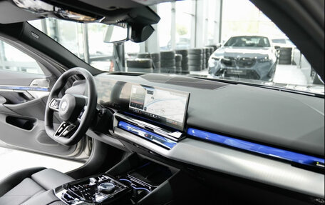 BMW 5 серия, 2025 год, 9 500 000 рублей, 13 фотография