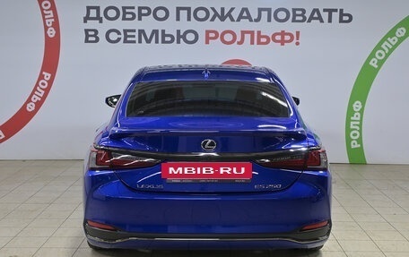 Lexus ES VII, 2022 год, 4 800 000 рублей, 5 фотография