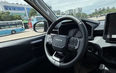 Toyota Hilux VIII, 2026 год, 8 800 000 рублей, 11 фотография