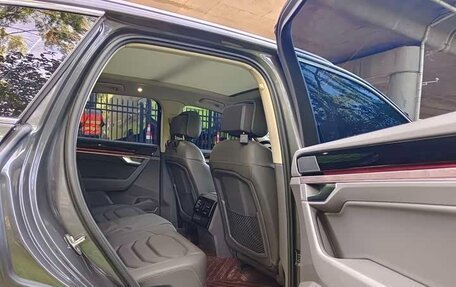 Volkswagen Touareg III, 2022 год, 5 600 000 рублей, 16 фотография