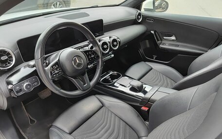 Mercedes-Benz A-Класс, 2018 год, 2 279 000 рублей, 20 фотография