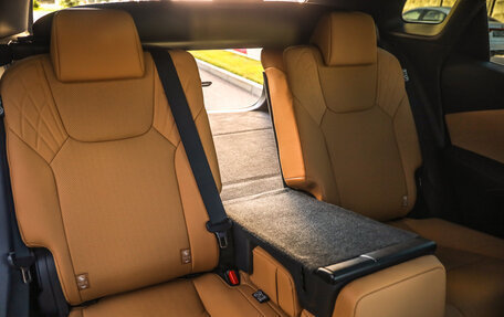 Lexus RX IV рестайлинг, 2025 год, 7 199 000 рублей, 33 фотография