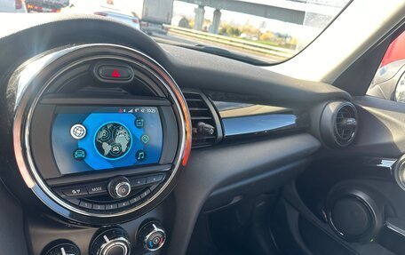 MINI Hatch, 2018 год, 2 100 000 рублей, 2 фотография