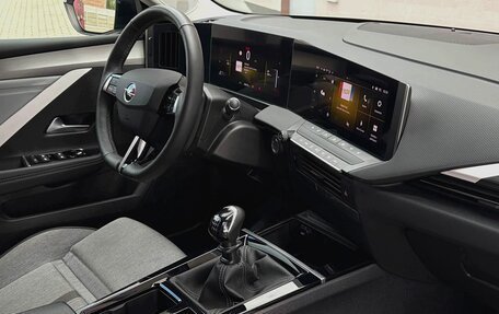 Opel Astra, 2023 год, 2 400 000 рублей, 8 фотография