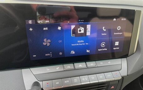 Opel Astra, 2023 год, 2 400 000 рублей, 13 фотография