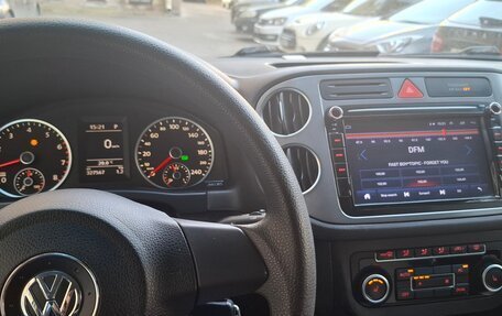 Volkswagen Tiguan I, 2010 год, 639 000 рублей, 3 фотография