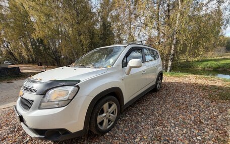 Chevrolet Orlando I, 2012 год, 950 000 рублей, 2 фотография