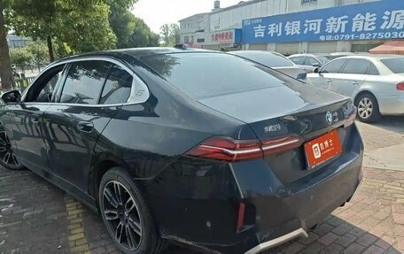 BMW 5 серия, 2025 год, 4 фотография