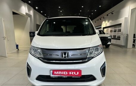 Honda Stepwgn IV, 2015 год, 1 899 000 рублей, 2 фотография