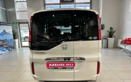 Honda Stepwgn IV, 2015 год, 1 899 000 рублей, 5 фотография