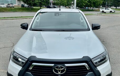 Toyota Hilux VIII, 2024 год, 5 900 000 рублей, 2 фотография