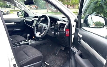 Toyota Hilux VIII, 2024 год, 5 900 000 рублей, 11 фотография