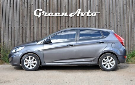 Hyundai Solaris II рестайлинг, 2011 год, 550 000 рублей, 2 фотография