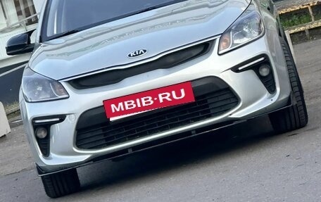 KIA Rio IV, 2019 год, 950 000 рублей, 1 фотография