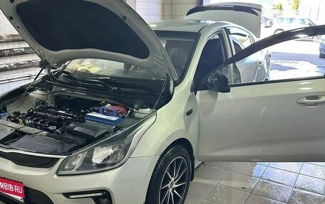 KIA Rio IV, 2019 год, 950 000 рублей, 5 фотография