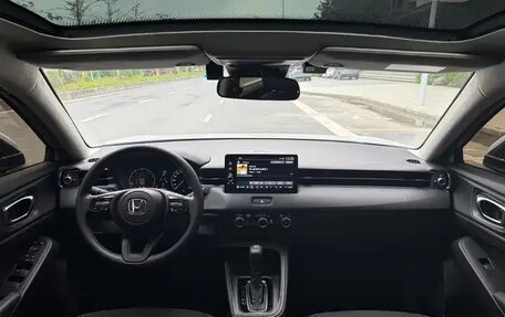 Honda Vezel, 2023 год, 1 393 000 рублей, 15 фотография