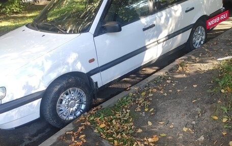 Volkswagen Passat B4, 1995 год, 275 000 рублей, 3 фотография