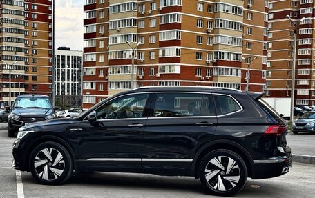 Volkswagen Tiguan II, 2023 год, 4 250 000 рублей, 7 фотография