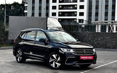 Volkswagen Tiguan II, 2023 год, 4 250 000 рублей, 5 фотография