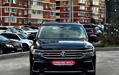 Volkswagen Tiguan II, 2023 год, 4 250 000 рублей, 3 фотография
