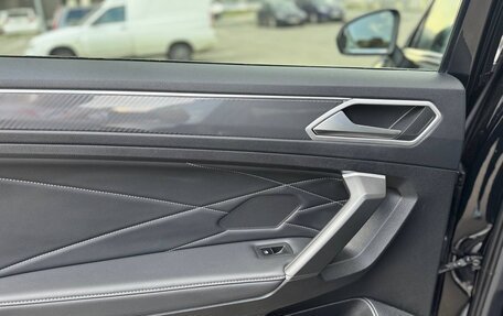 Volkswagen Tiguan II, 2023 год, 4 250 000 рублей, 23 фотография