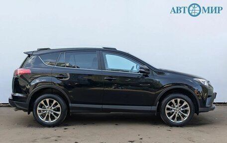 Toyota RAV4, 2018 год, 2 500 000 рублей, 4 фотография