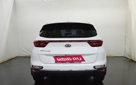 KIA Sportage IV рестайлинг, 2021 год, 1 990 000 рублей, 6 фотография