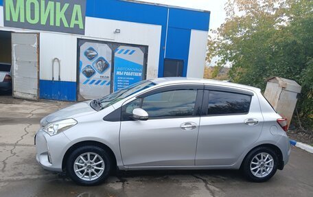 Toyota Vitz, 2017 год, 860 000 рублей, 4 фотография