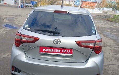 Toyota Vitz, 2017 год, 860 000 рублей, 3 фотография