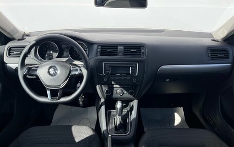 Volkswagen Jetta VI, 2016 год, 1 330 000 рублей, 10 фотография
